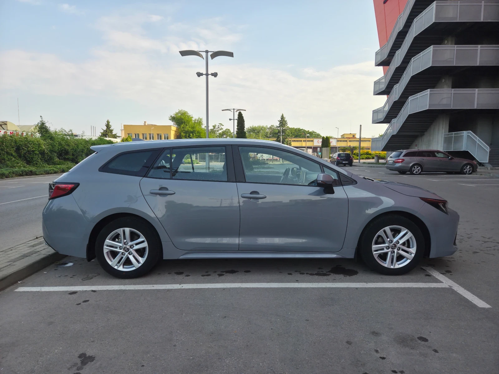 Toyota Corolla Touring Sports , снимка 6 - Автомобили и джипове - 55166653