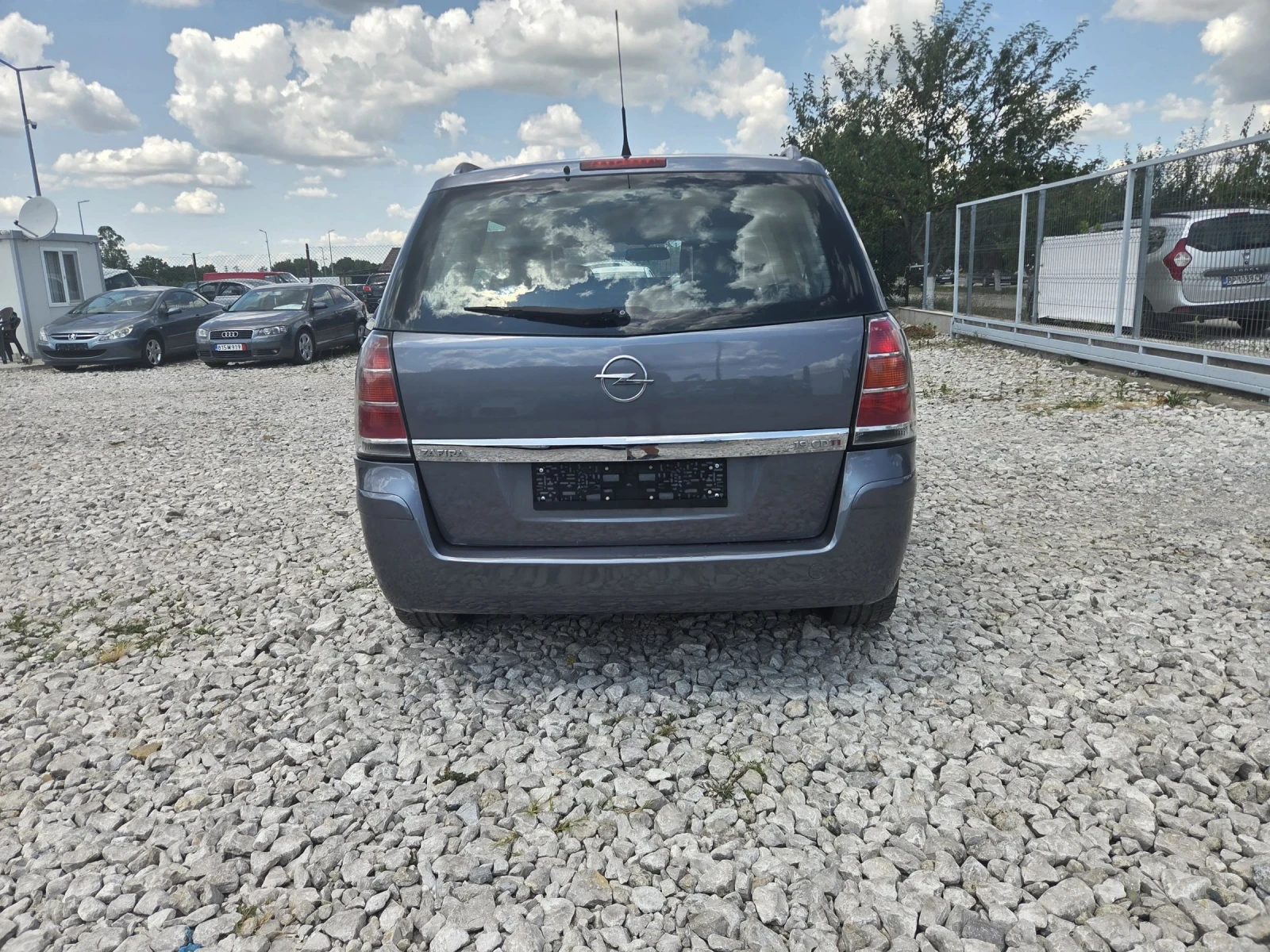 Opel Zafira 1.9* klima* внос Италия* , снимка 6 - Автомобили и джипове - 55185700