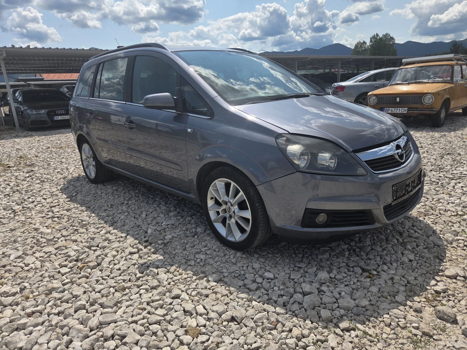 Opel Zafira 1.9* klima* внос Италия* , снимка 3 - Автомобили и джипове - 55185700