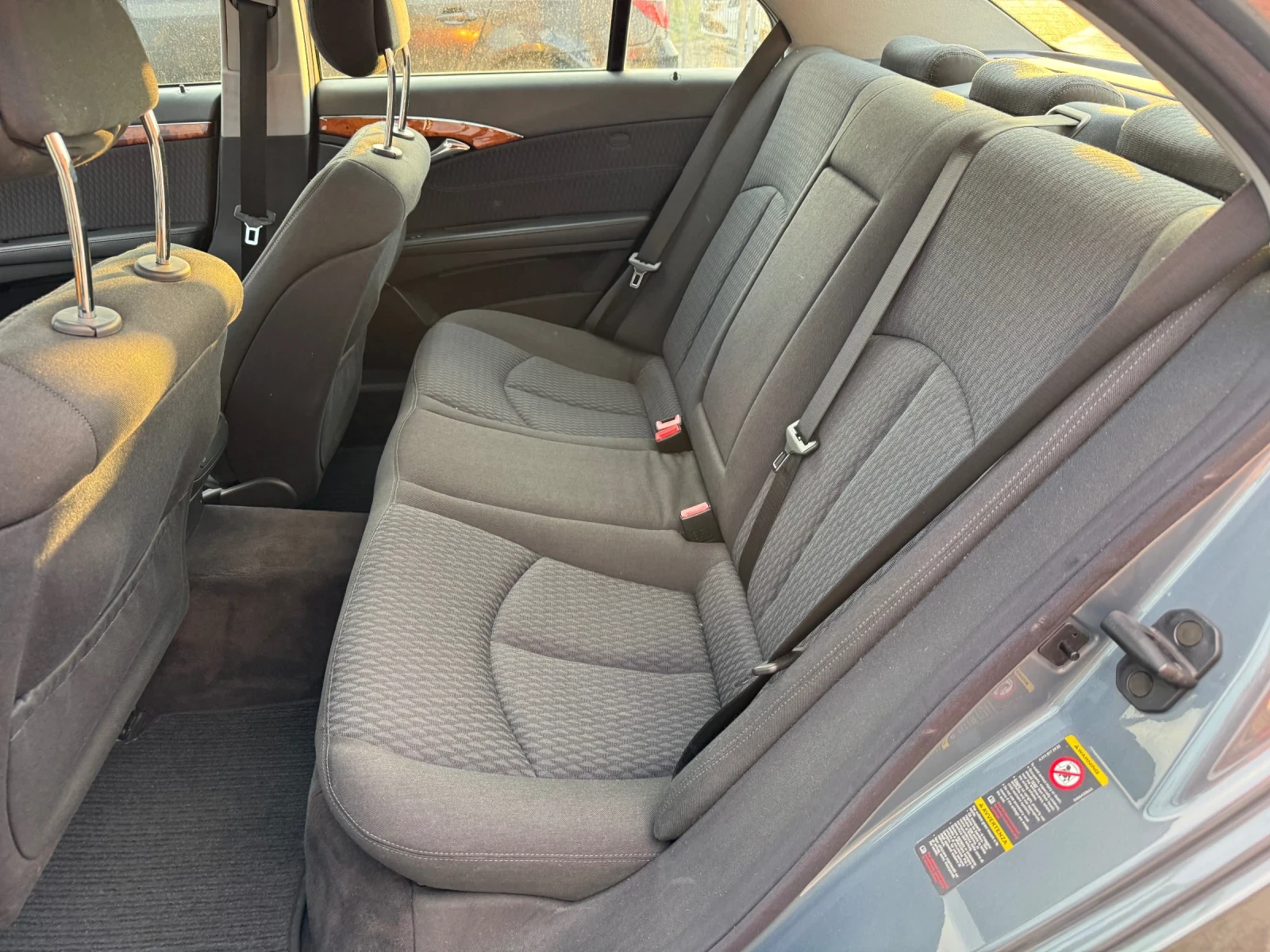 Mercedes-Benz E 270 CDI, снимка 9 - Автомобили и джипове - 55226821