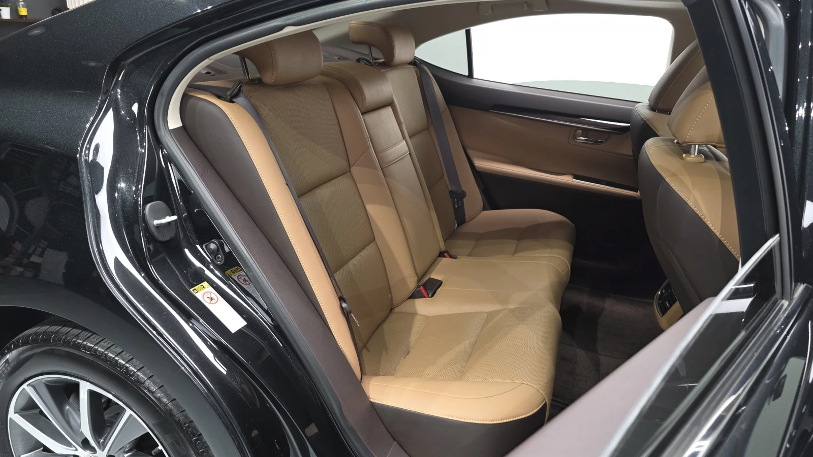 Lexus ES ЛЮК* КРАЙНА ЦЕНА, снимка 12 - Автомобили и джипове - 55350002