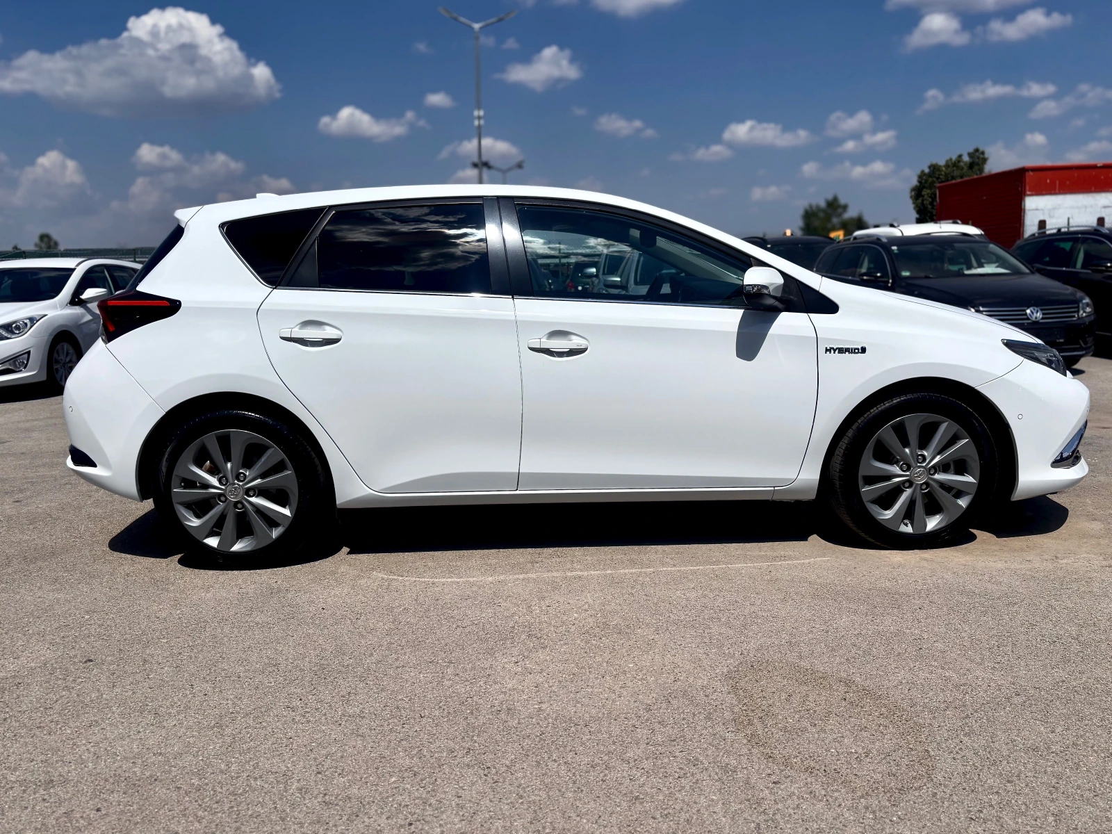 Toyota Auris, снимка 4 - Автомобили и джипове - 55596483