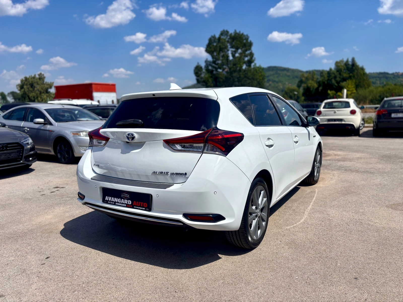 Toyota Auris, снимка 6 - Автомобили и джипове - 55596483