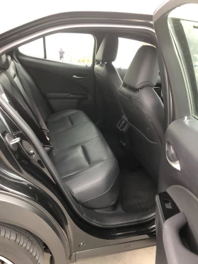 Lexus UX 300e Luxury, снимка 11
