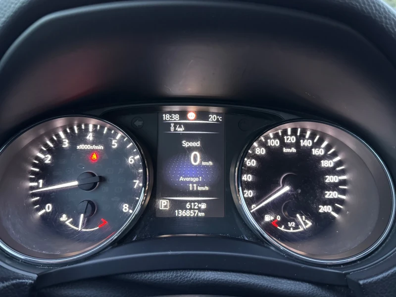 Nissan Qashqai 1.2T/ 136000км./ Автоматик/ Камери 360/ Навигация/, снимка 11 - Автомобили и джипове - 51651342