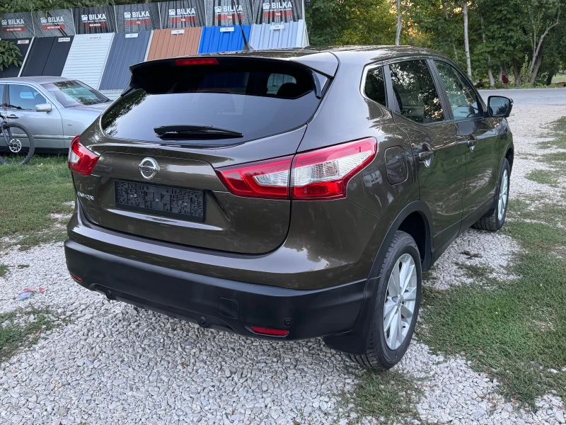 Nissan Qashqai 1.2T/ 136000км./ Автоматик/ Камери 360/ Навигация/, снимка 5 - Автомобили и джипове - 51651342
