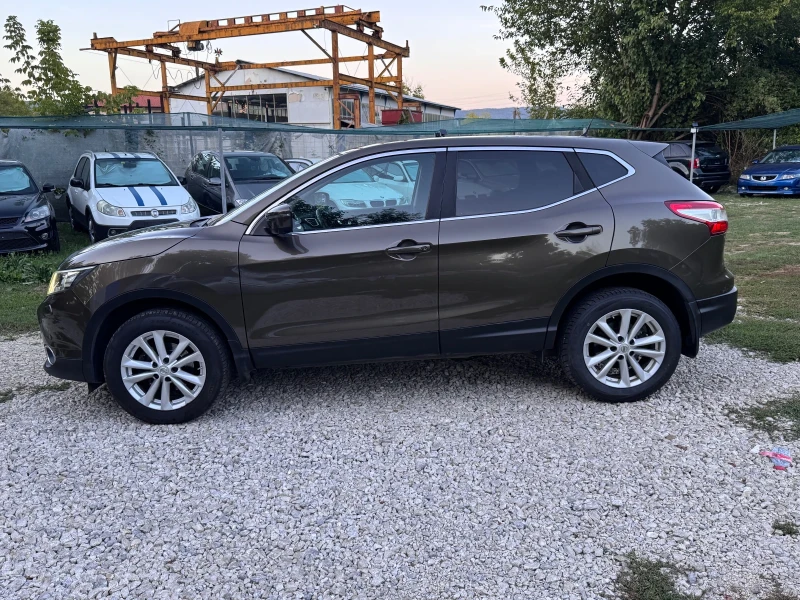 Nissan Qashqai 1.2T/ 136000км./ Автоматик/ Камери 360/ Навигация/, снимка 8 - Автомобили и джипове - 51651342
