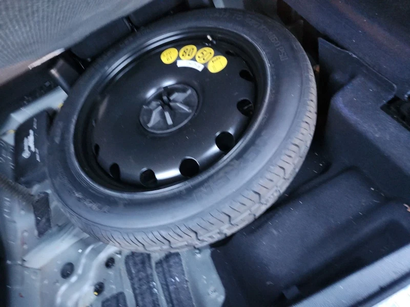 Mercedes-Benz GLC 300 AMG-line* 4Matic* Digital* Подгрев* Пано, снимка 14 - Автомобили и джипове - 53024577