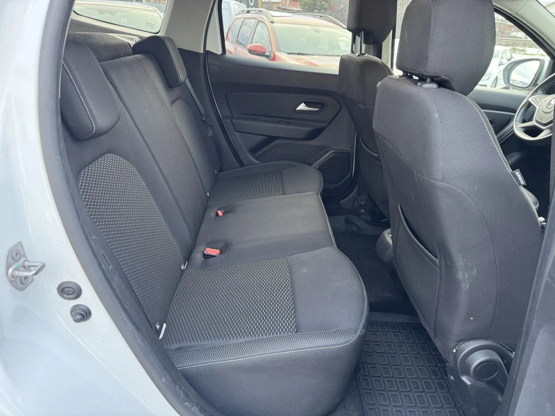 Dacia Duster 1.5 Dci 4x2 N1, снимка 10 - Автомобили и джипове - 53045333