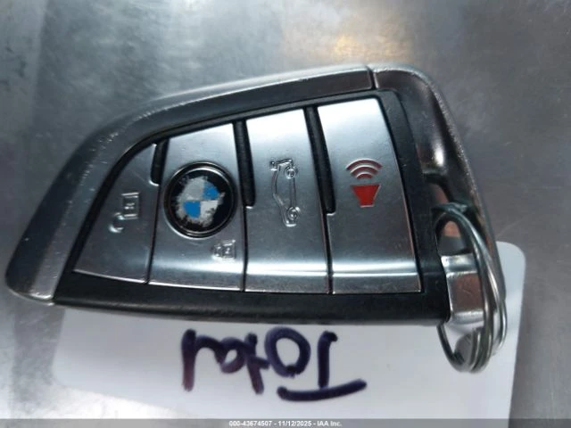 BMW X5 Xdrive35D* Keyless* HUD* Камера* Подгреви* 4 зони*, снимка 14 - Автомобили и джипове - 52637893