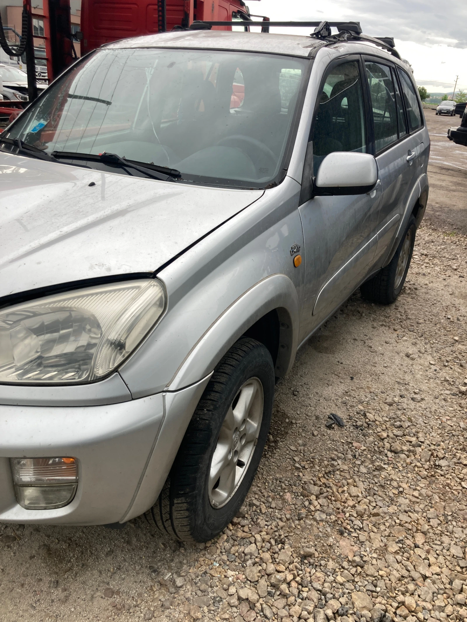 Toyota Rav4 2.0D4D - изображение 3