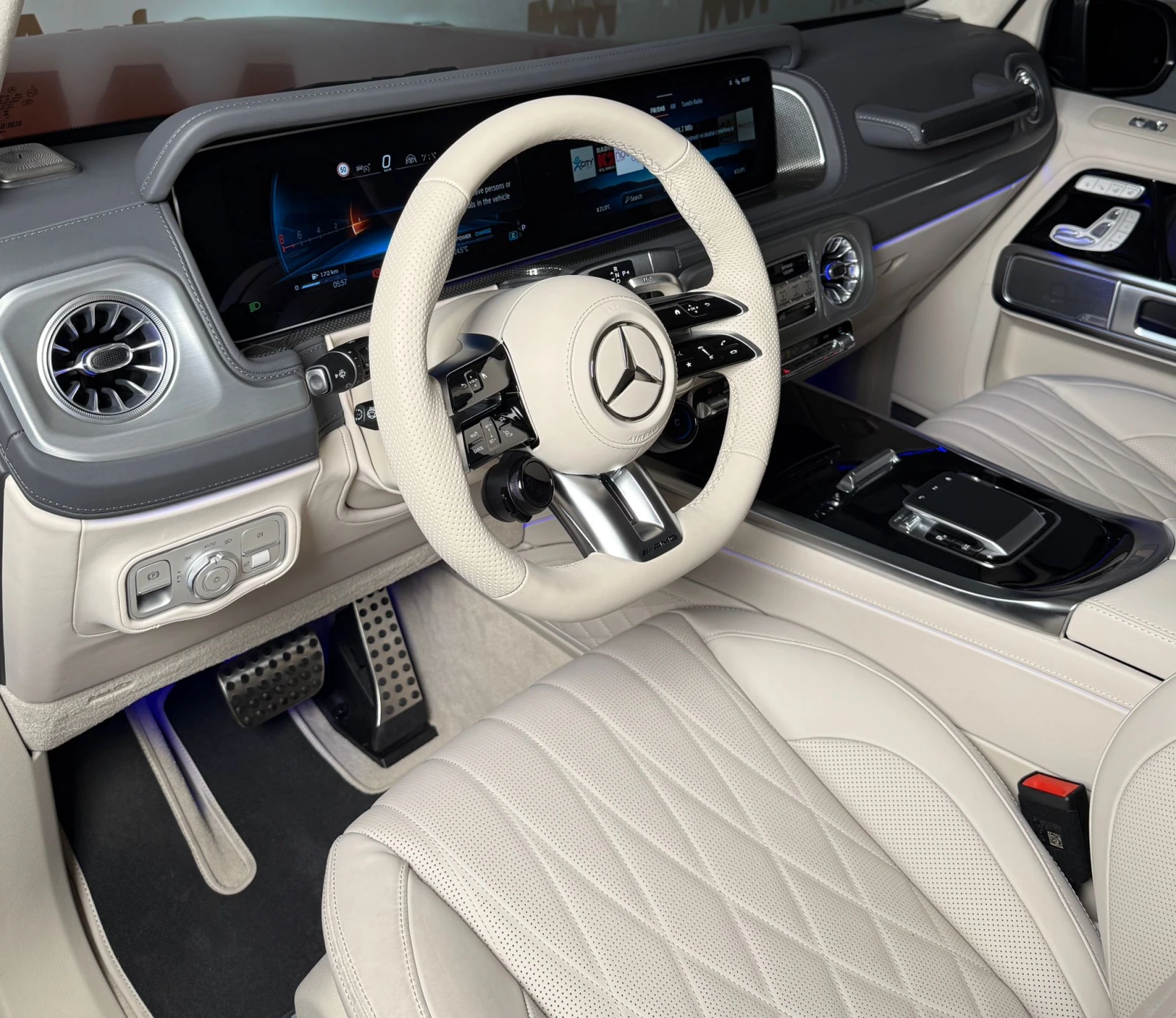 Mercedes-Benz G 63 AMG Manufaktur* Hyazinthrot Magno* Pano* Burmester - изображение 6