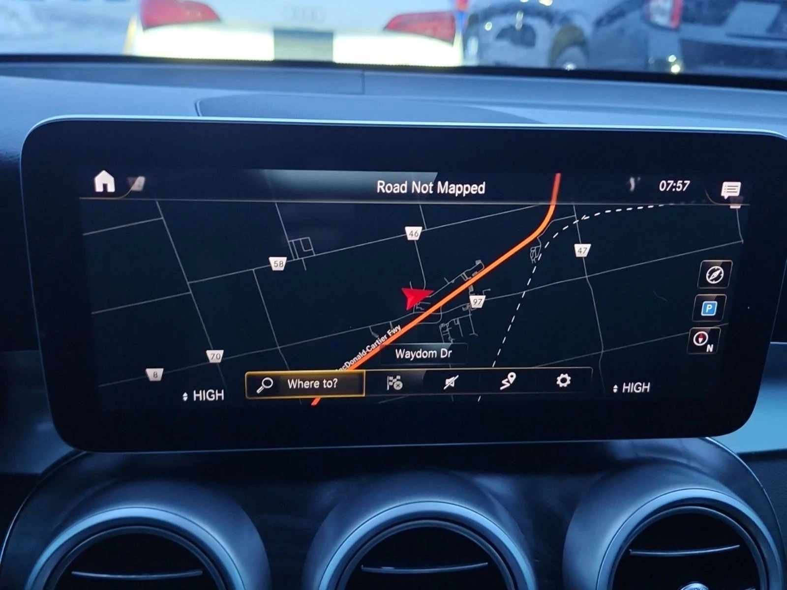 Mercedes-Benz GLC 300 AMG-line* 4Matic* Digital* Подгрев* Пано - изображение 8