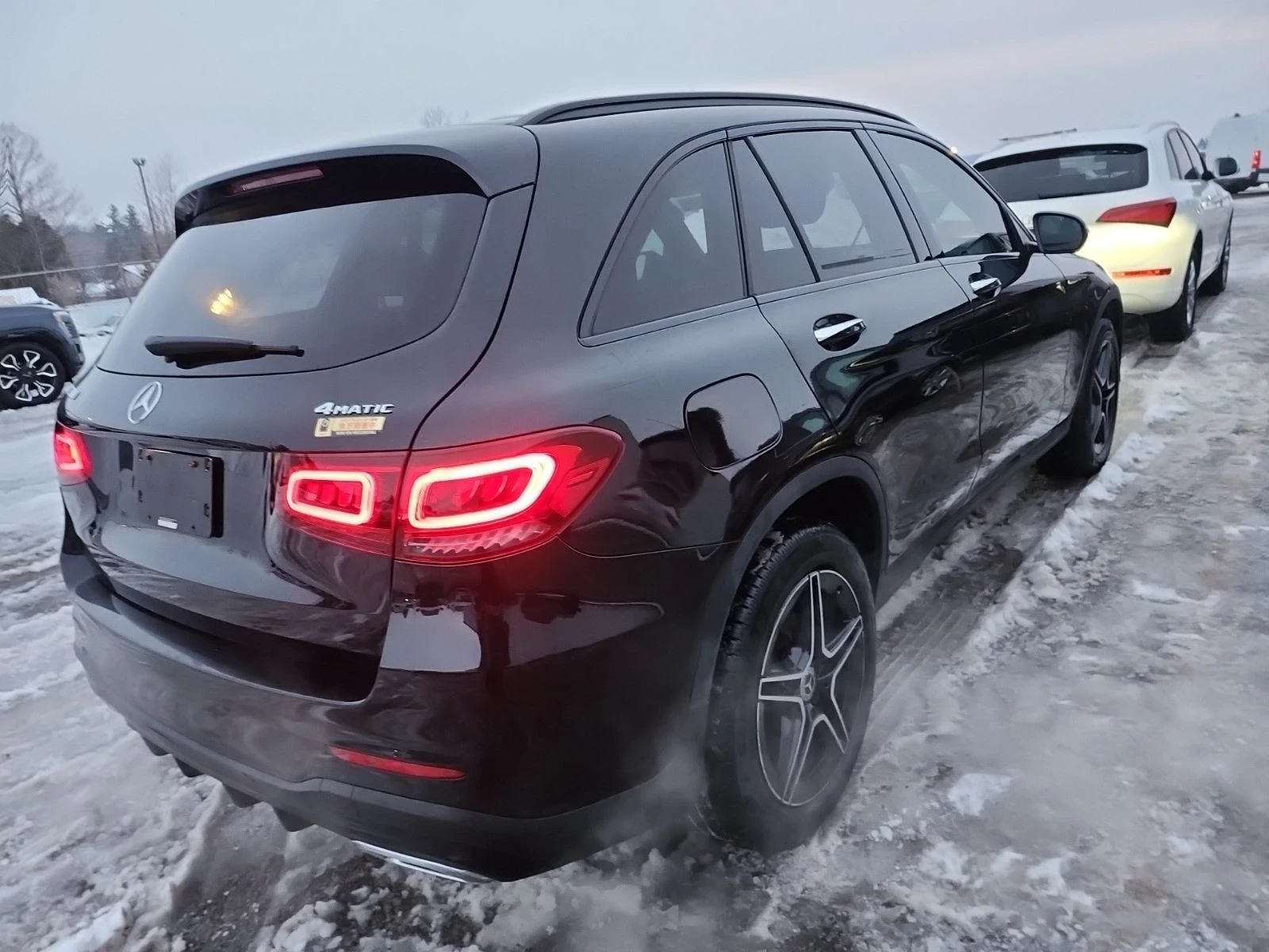 Mercedes-Benz GLC 300 AMG-line* 4Matic* Digital* Подгрев* Пано - изображение 3