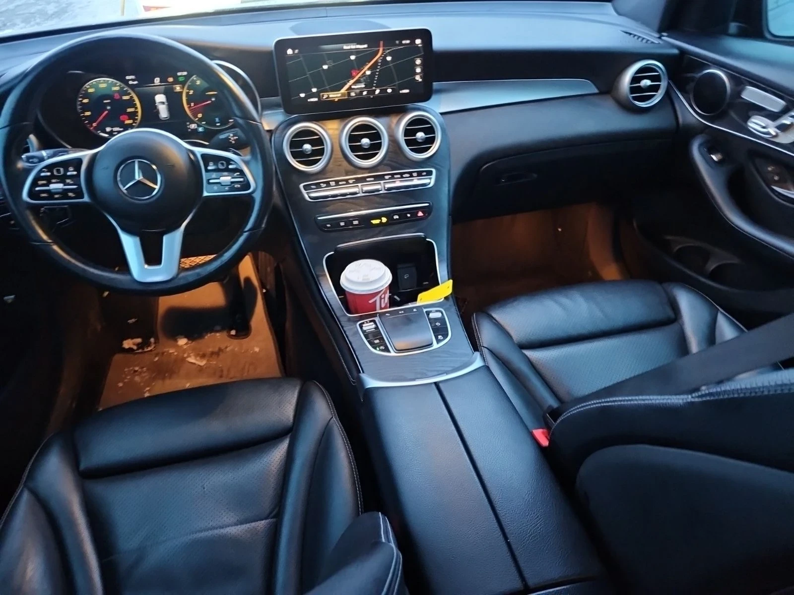 Mercedes-Benz GLC 300 AMG-line* 4Matic* Digital* Подгрев* Пано - изображение 6