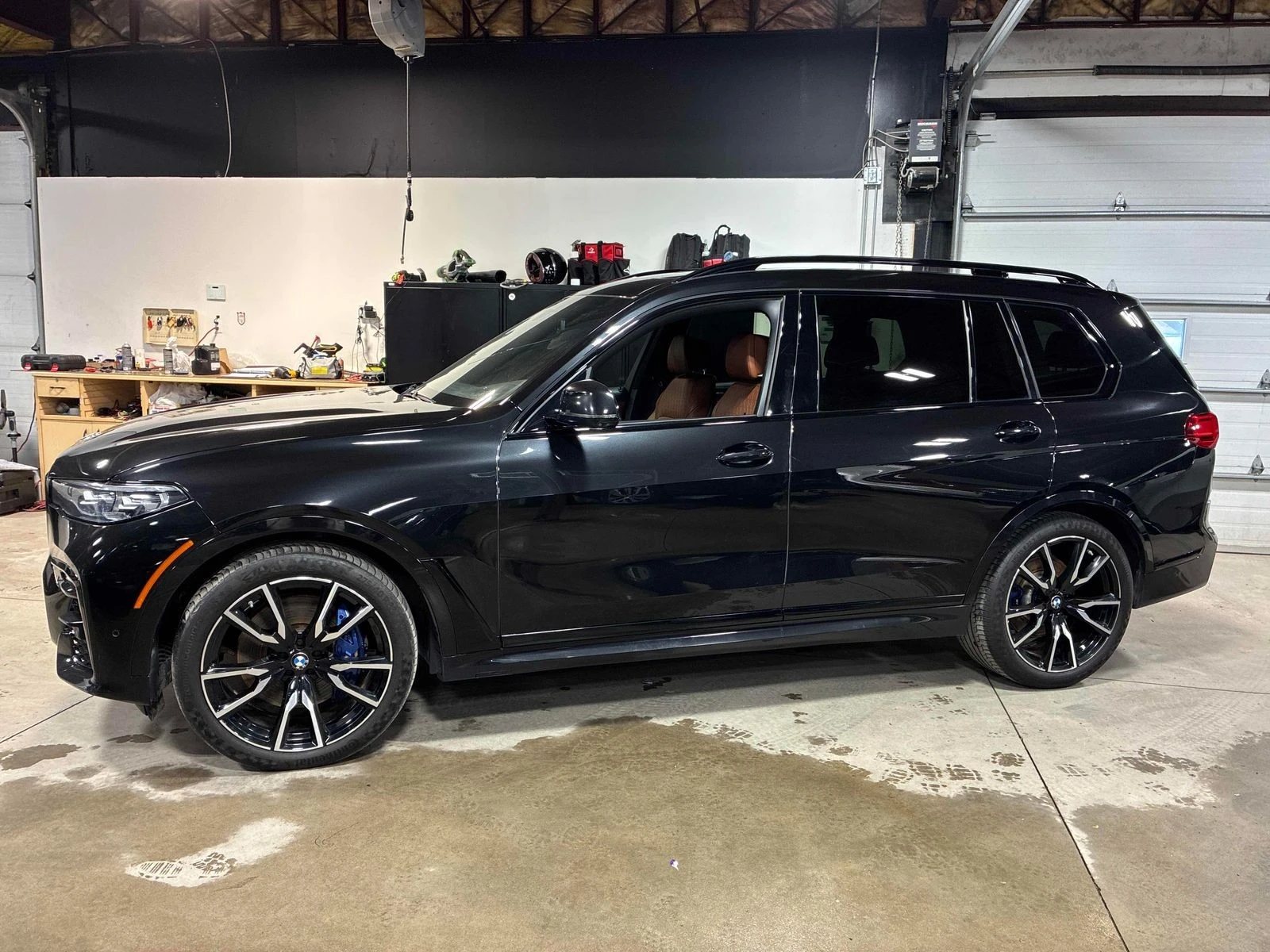 BMW X7 40I С РЕГИСТРАЦИЯ & АВТО КРЕДИТ - изображение 2