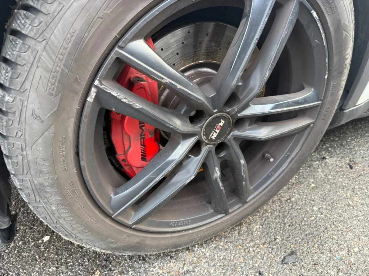 Mercedes-Benz GLA 45 AMG  - изображение 10