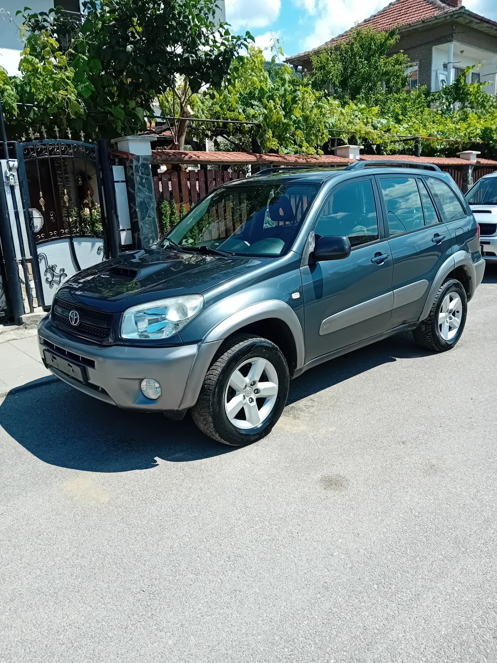 Toyota Rav4 D4D, снимка 3 - Автомобили и джипове - 55079115
