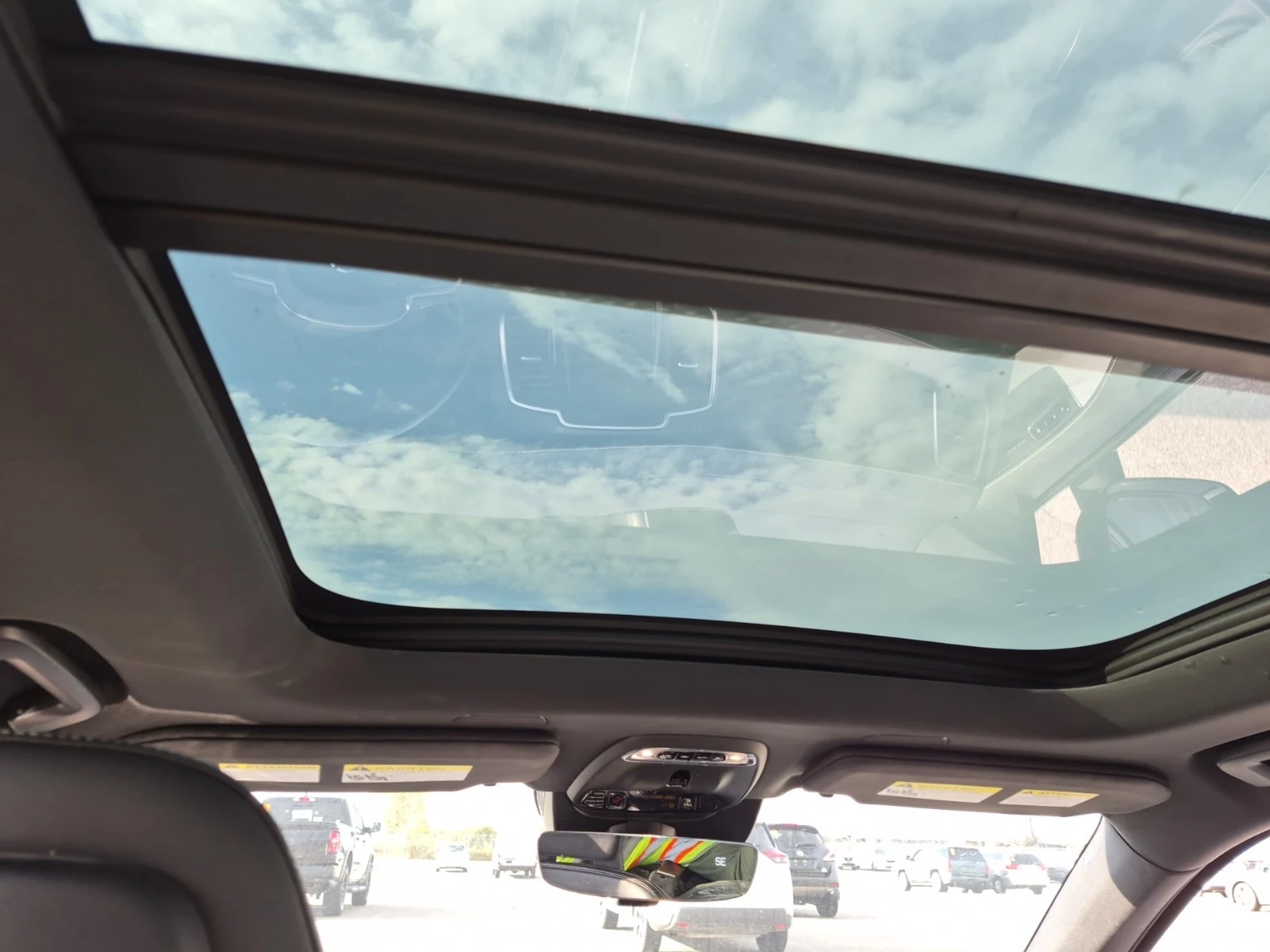 Volvo Xc90 R-DESIGN| PANO| ПАМЕТ| ALCANTARA| , снимка 13 - Автомобили и джипове - 55986178