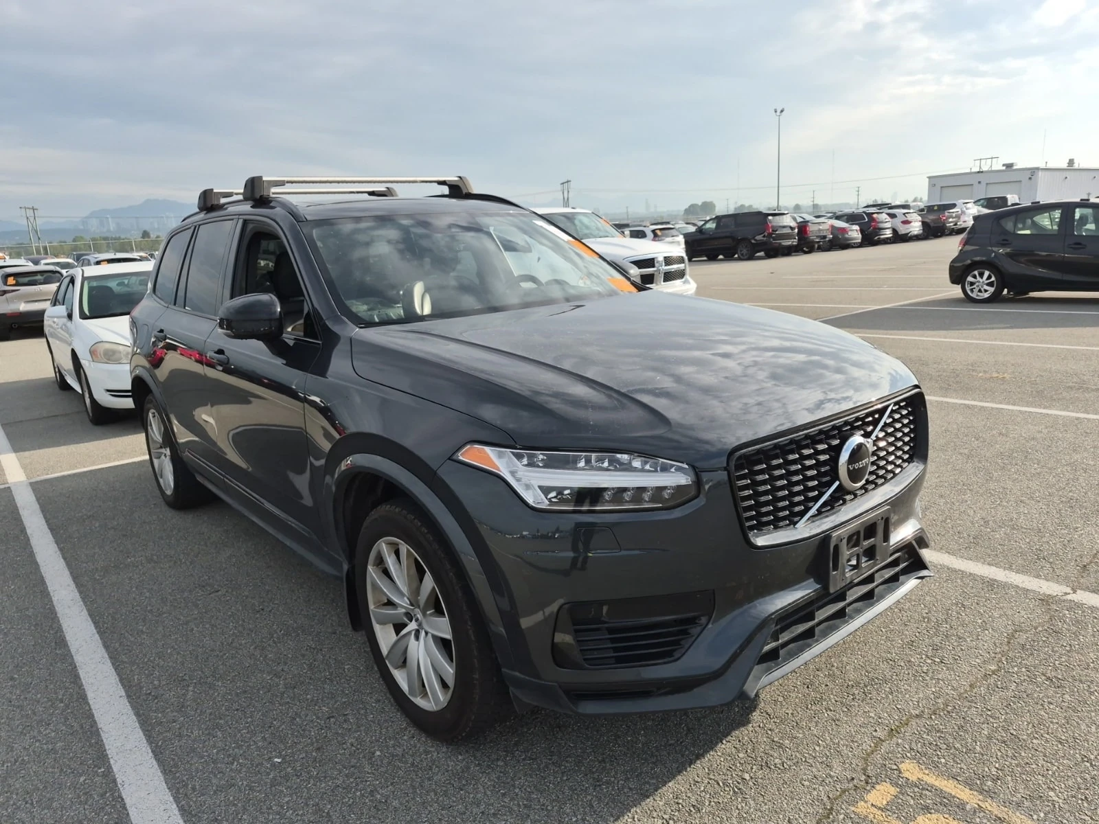 Volvo Xc90 R-DESIGN| PANO| ПАМЕТ| ALCANTARA| , снимка 2 - Автомобили и джипове - 55986178