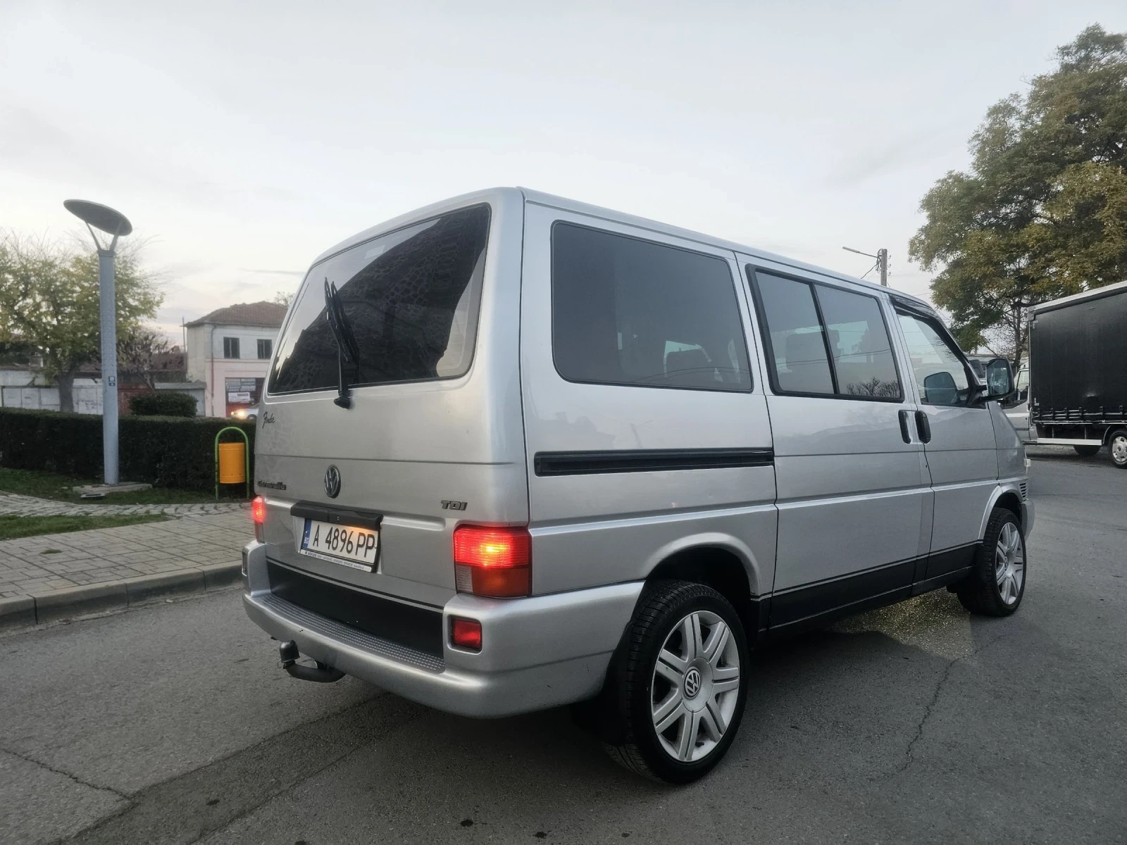 VW Caravelle 2.5TDI.KLIMATRONIK 6+ 1 | Mobile.bg   6