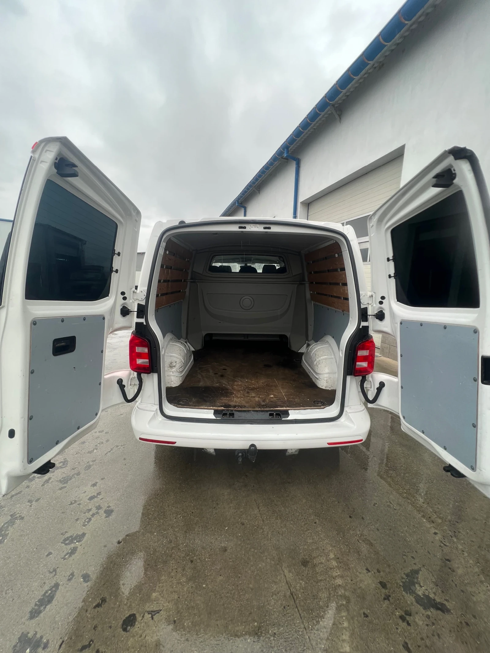 VW Transporter T6 / Товаропътнически / LONG / Климатроник , снимка 10 - Бусове и автобуси - 54067506