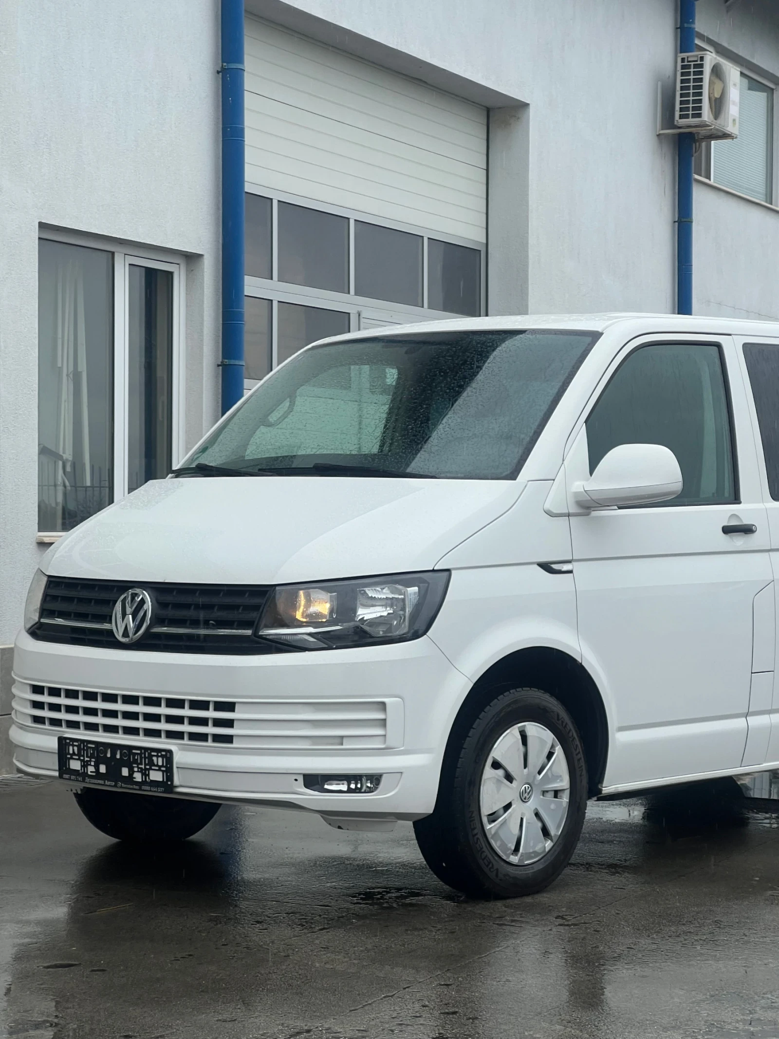 VW Transporter T6 / Товаропътнически / LONG / Климатроник , снимка 2 - Бусове и автобуси - 54067506