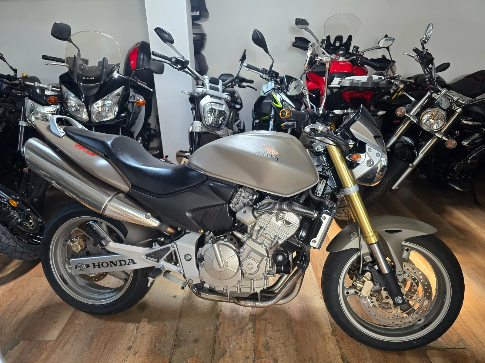 Honda Hornet 600 - изображение 4