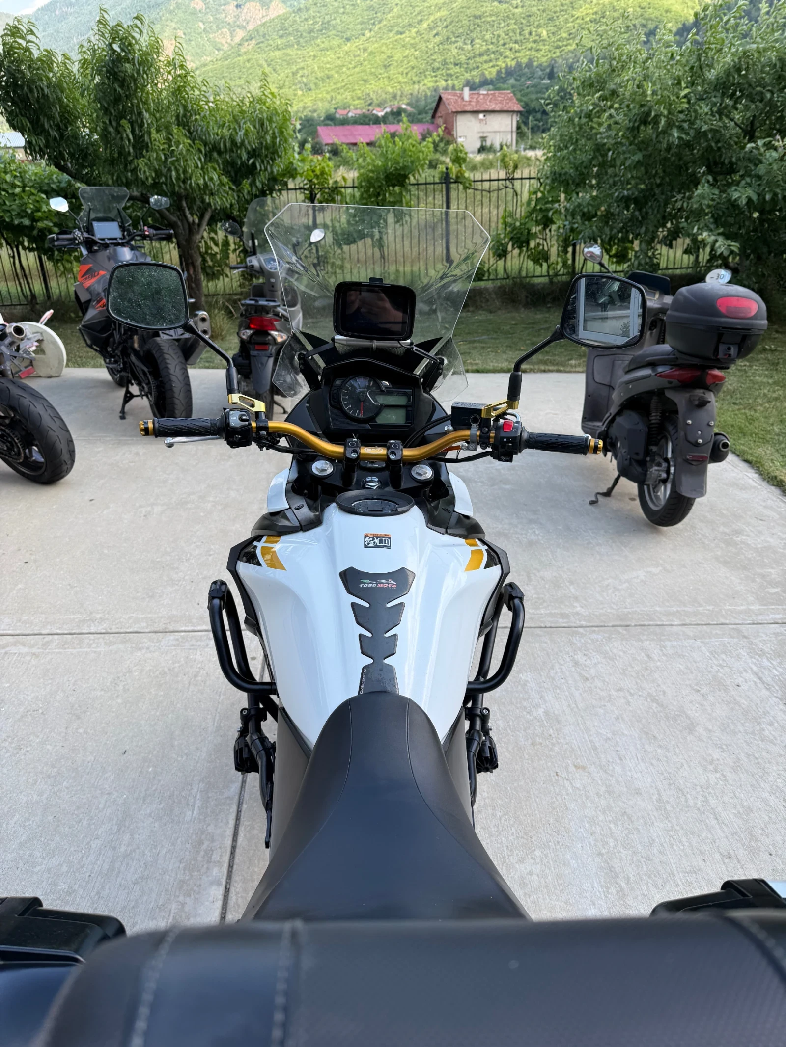 Suzuki V-strom 2022 650 , снимка 8 - Мотоциклети и мототехника - 55063112