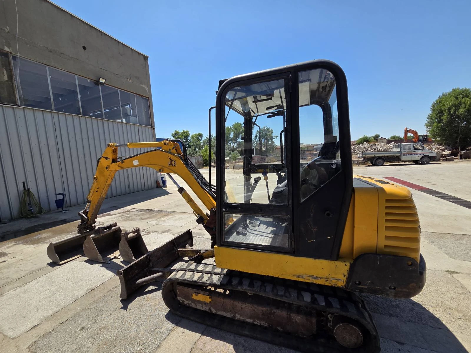 Багер JCB 803 - изображение 3