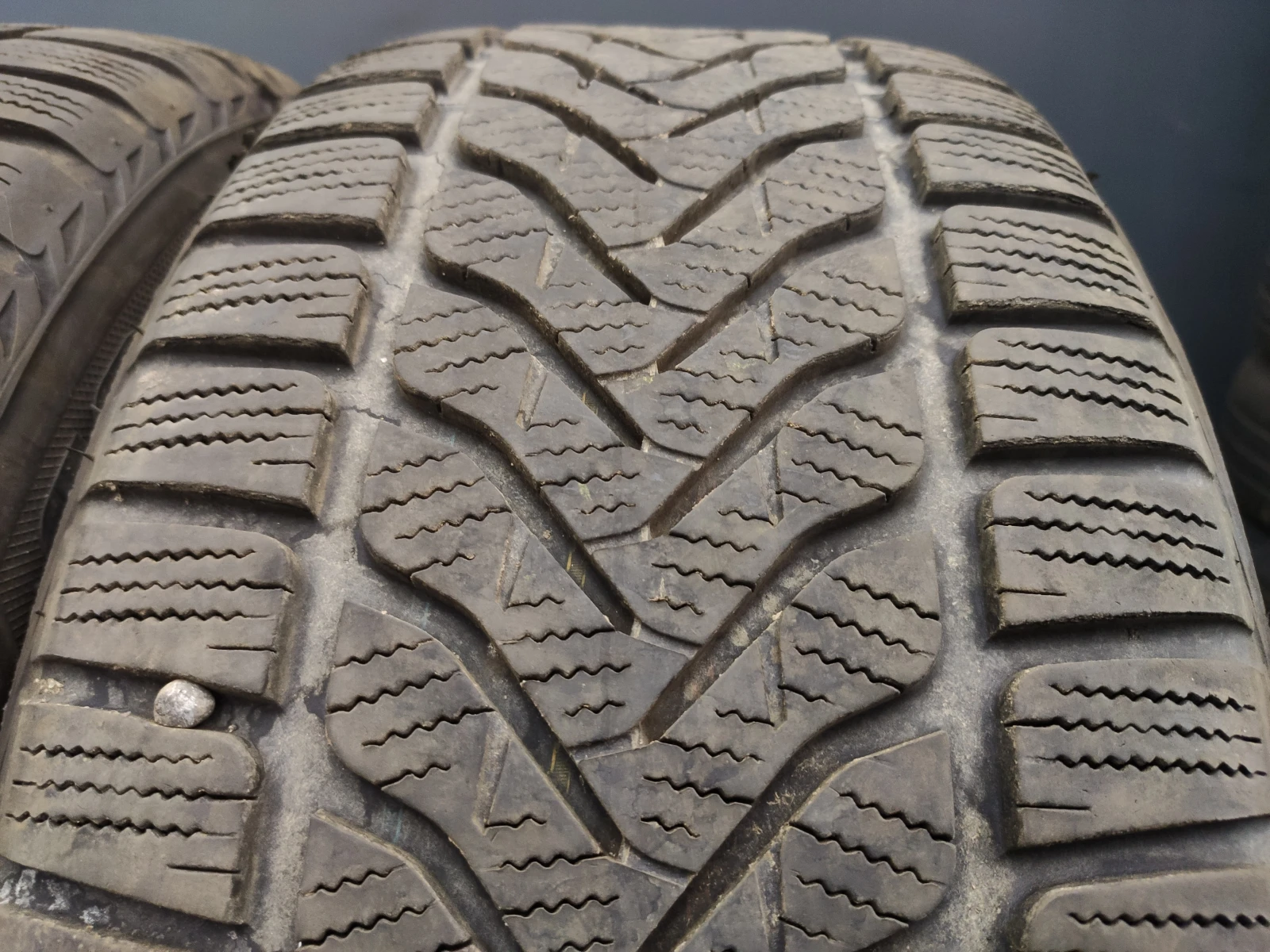  235/55R17 | Mobile.bg   1