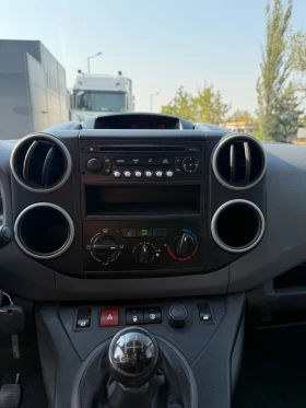 Peugeot Partner 1.6HDI* 3 МЕСТЕН* КЛИМАТИК* БАГАЖНИК* ЕВРО 5, снимка 10