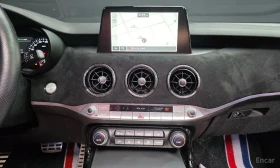 Kia Stinger 3.3* TURBO* GT* AWD* ОБДУХВАНЕ* ХЕДЪП* ДИСТРОНИК* , снимка 9