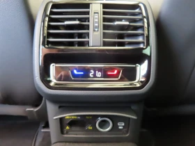 VW Passat Elegance 2.0 TDI SCR DSG - 54500 лв. - 96311928 11