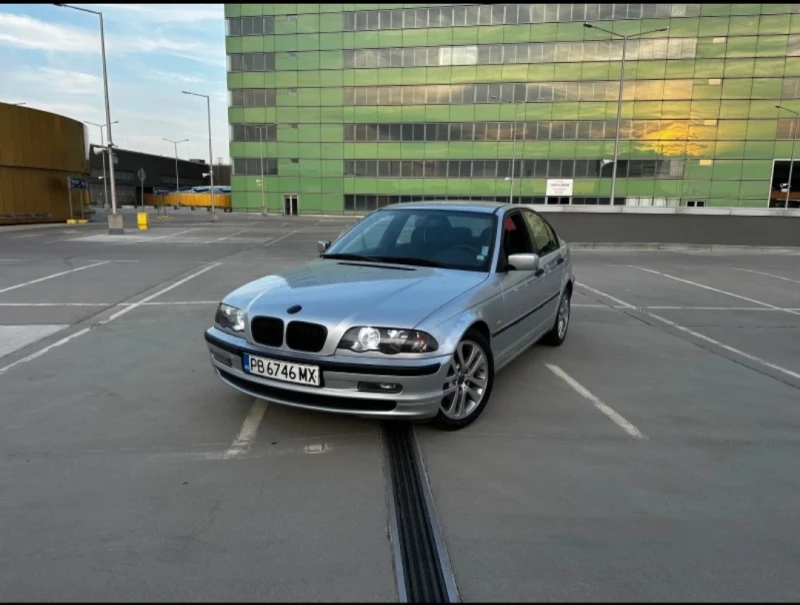 BMW 318, снимка 1 - Автомобили и джипове - 47633410