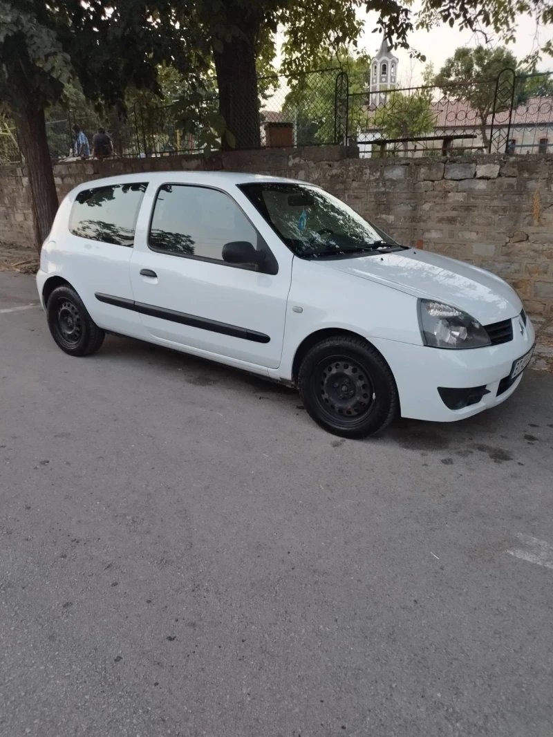 Renault Clio, снимка 7 - Автомобили и джипове - 52702333