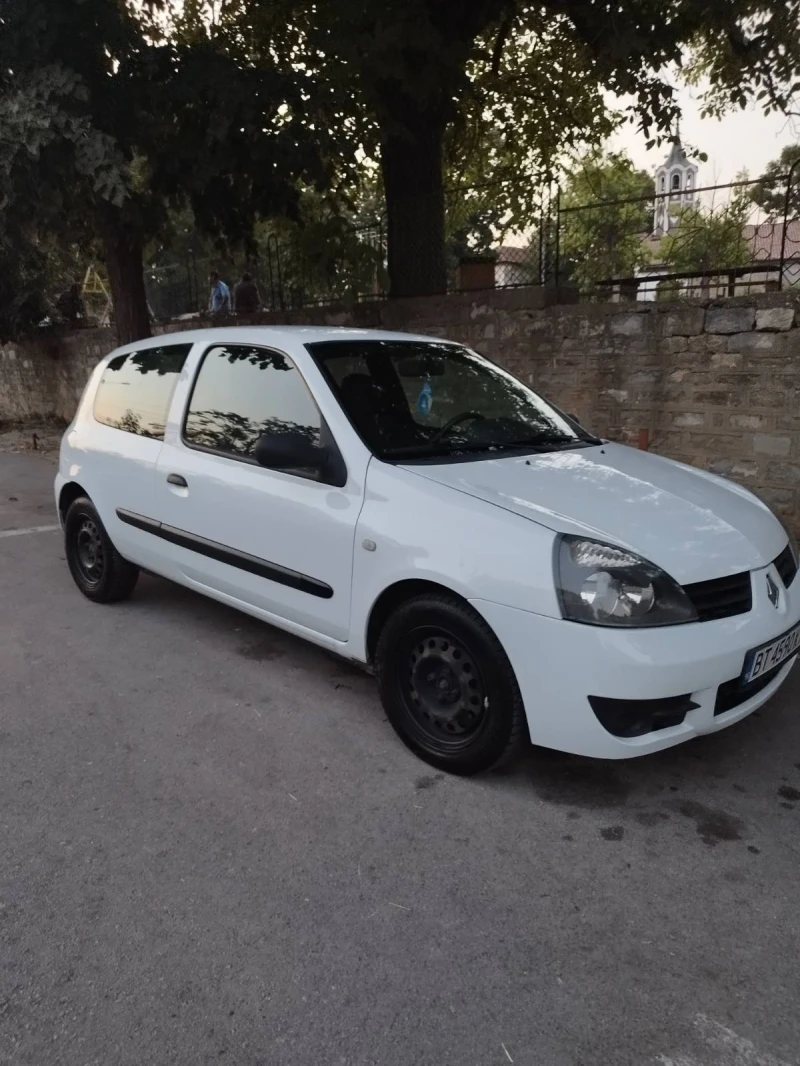 Renault Clio, снимка 8 - Автомобили и джипове - 52702333