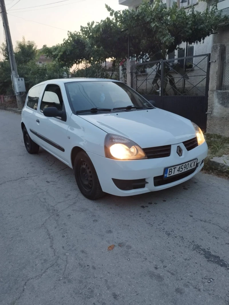 Renault Clio, снимка 2 - Автомобили и джипове - 52702333