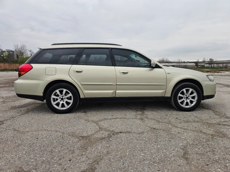 Subaru Outback, снимка 3 - Автомобили и джипове - 52705115