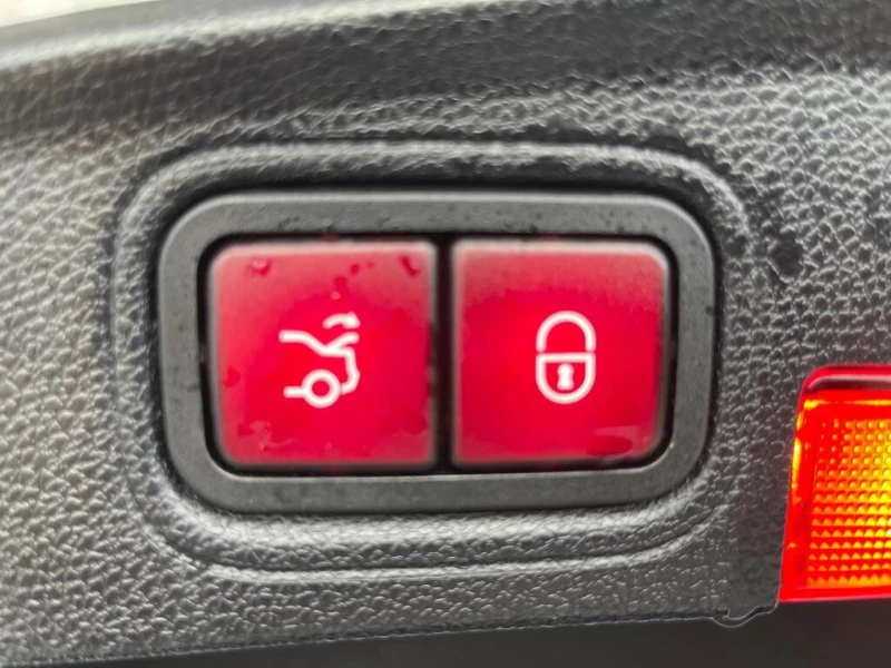 Mercedes-Benz C 43 AMG 4MATIC* CARFAX* Кожа* Камера* Подгрев* , снимка 15 - Автомобили и джипове - 53144787