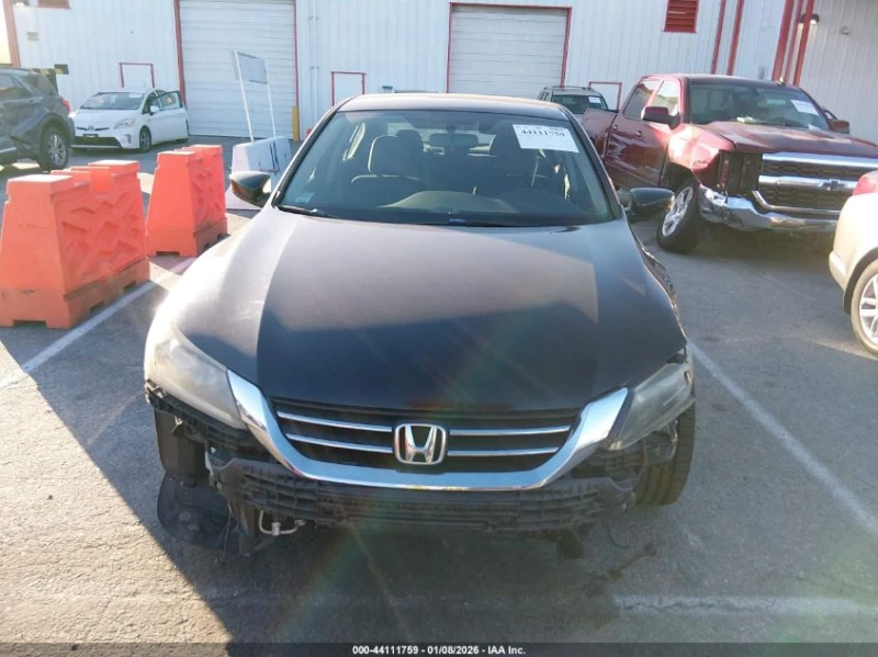 Honda Accord 2.4L I-4 DI, DOHC, VVT, 189HP Front Wheel Drive, снимка 5 - Автомобили и джипове - 53284858