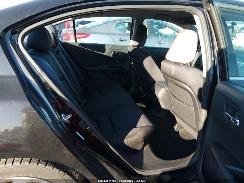 Honda Accord 2.4L I-4 DI, DOHC, VVT, 189HP Front Wheel Drive, снимка 14 - Автомобили и джипове - 53284858