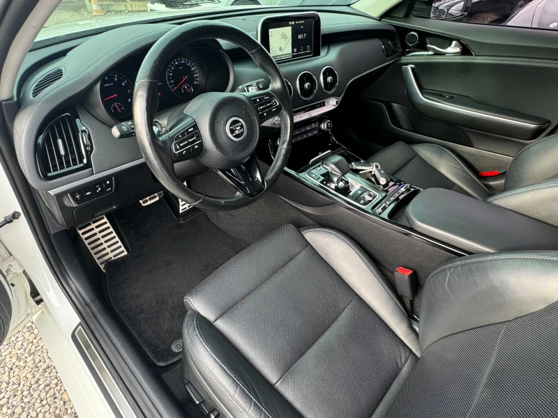Kia Stinger 3.3 Turbo AWD ! Master !, снимка 8 - Автомобили и джипове - 53586824