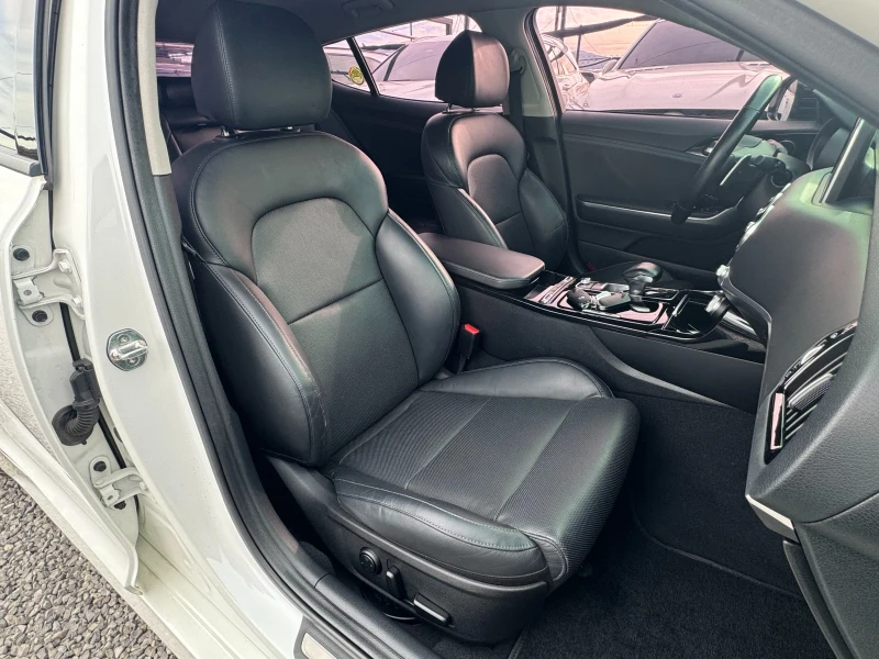 Kia Stinger 3.3 Turbo AWD ! Master !, снимка 10 - Автомобили и джипове - 53586824