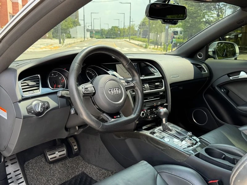 Audi Rs5 4.2 CFS Automatic, снимка 8 - Автомобили и джипове - 55781371