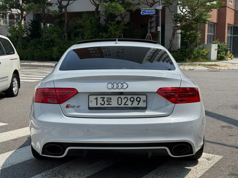 Audi Rs5 4.2 CFS Automatic, снимка 4 - Автомобили и джипове - 55781371