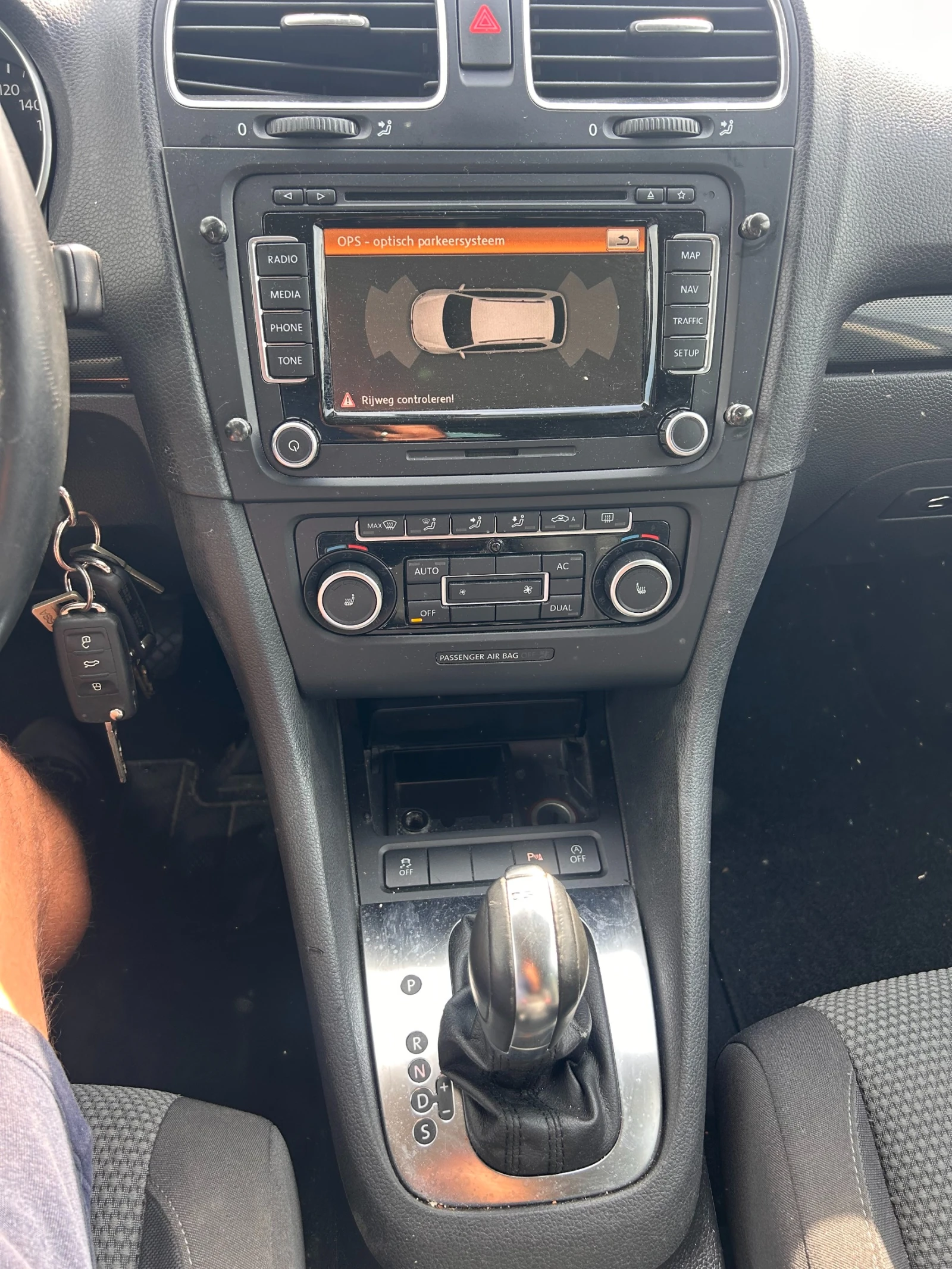 VW Golf 1.6TDI AVTOMAT/NAVI EURO 5 | Mobile.bg   12