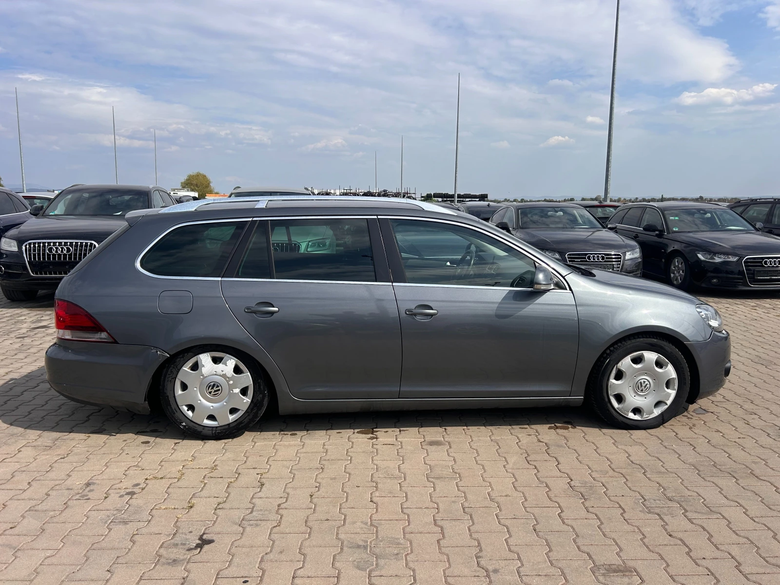 VW Golf 1.6TDI AVTOMAT/NAVI EURO 5 - изображение 5