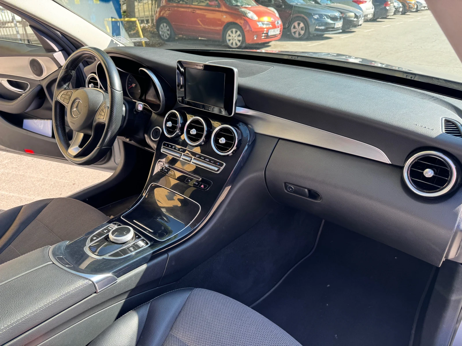 Mercedes-Benz C 200  - изображение 4