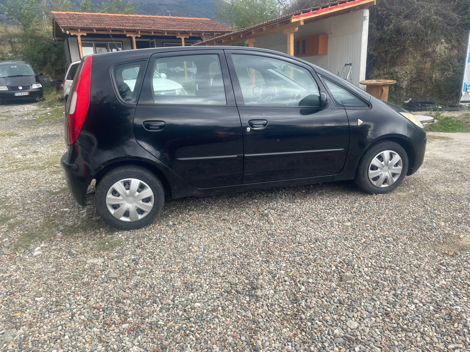 Mitsubishi Colt 1.1i  - изображение 6